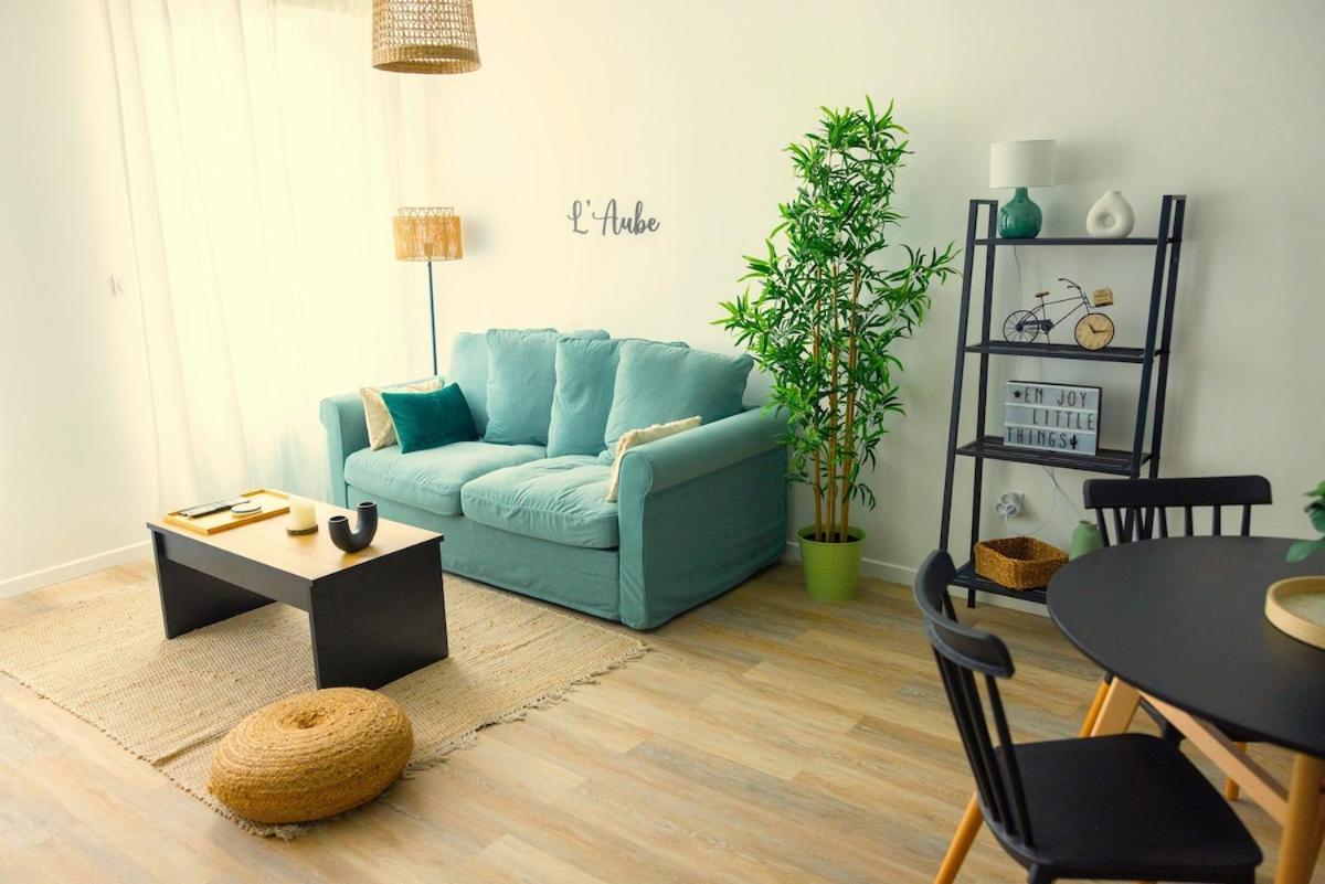 L'aube ~ Equipe ~ Arrivee Autonome Apartment